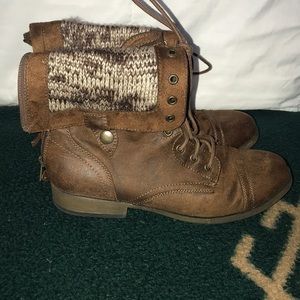 Comfy boots that can be worn high or low.